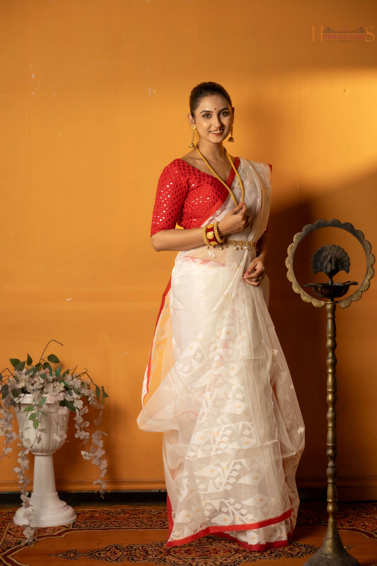 Muslin Dhakai Saree – Timeless Elegance