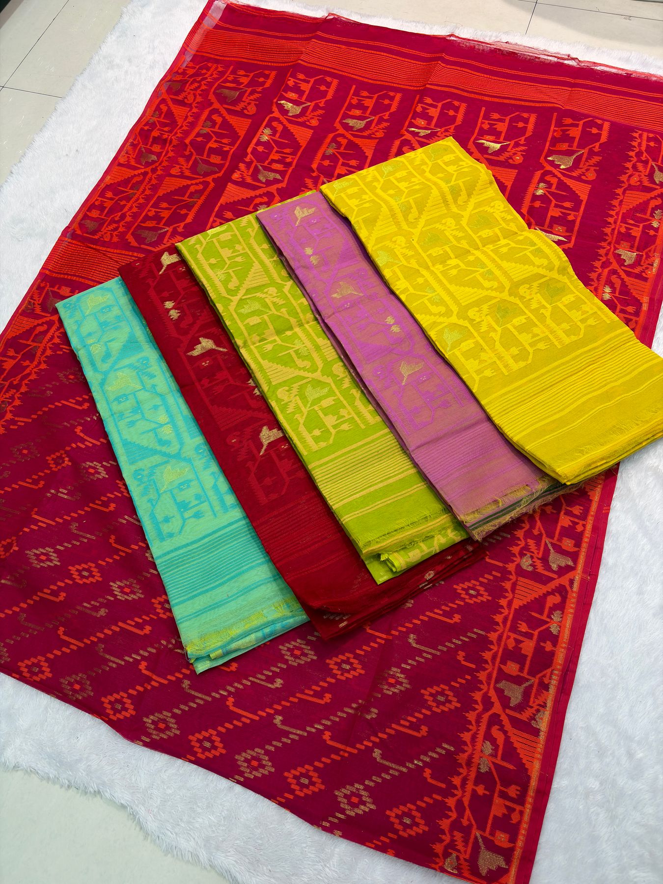 Dhakai Jamdani from the Shree Howrah shelves