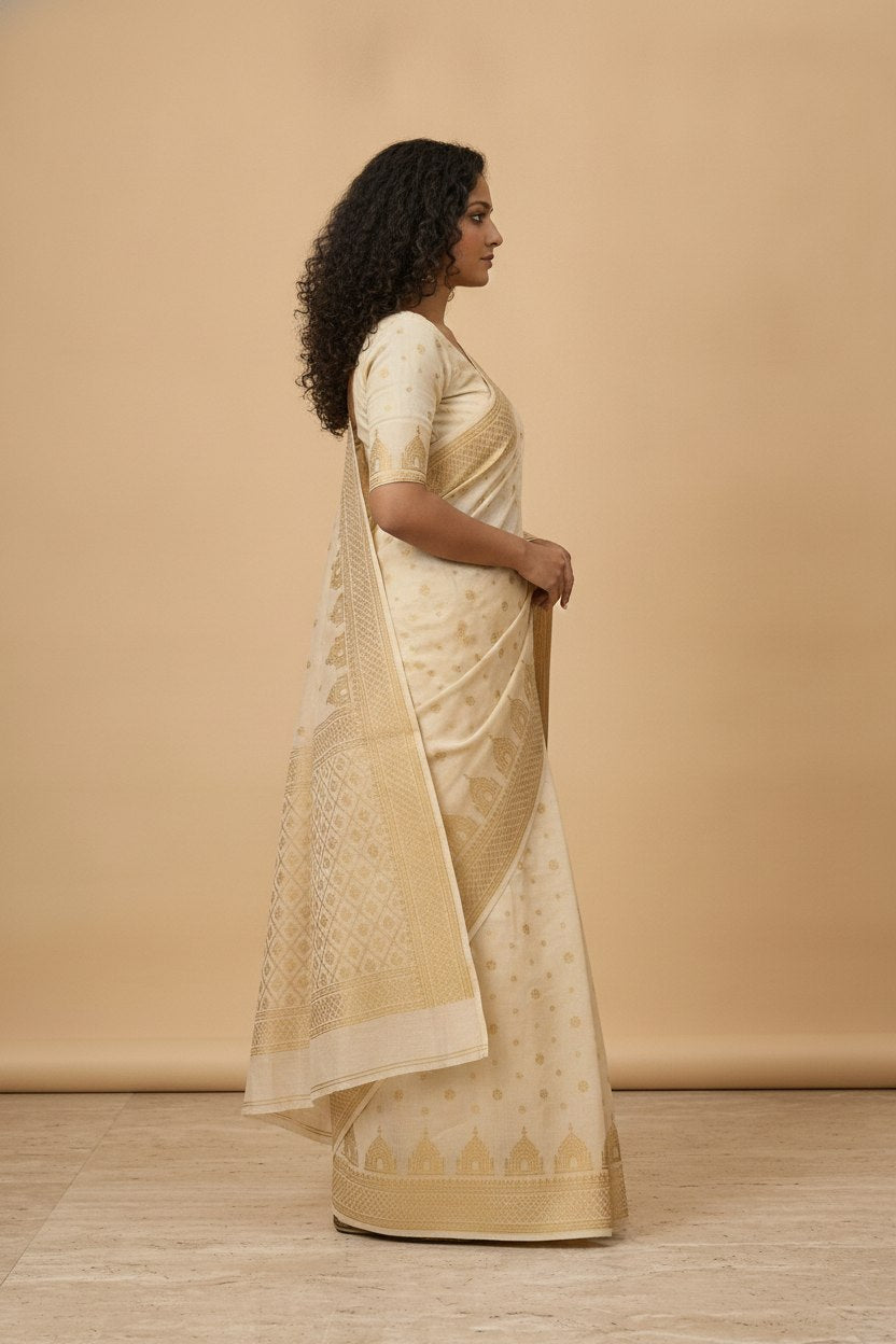 Dhakai Jamdani Saree with Bomkai-Style Border in Cream Gold