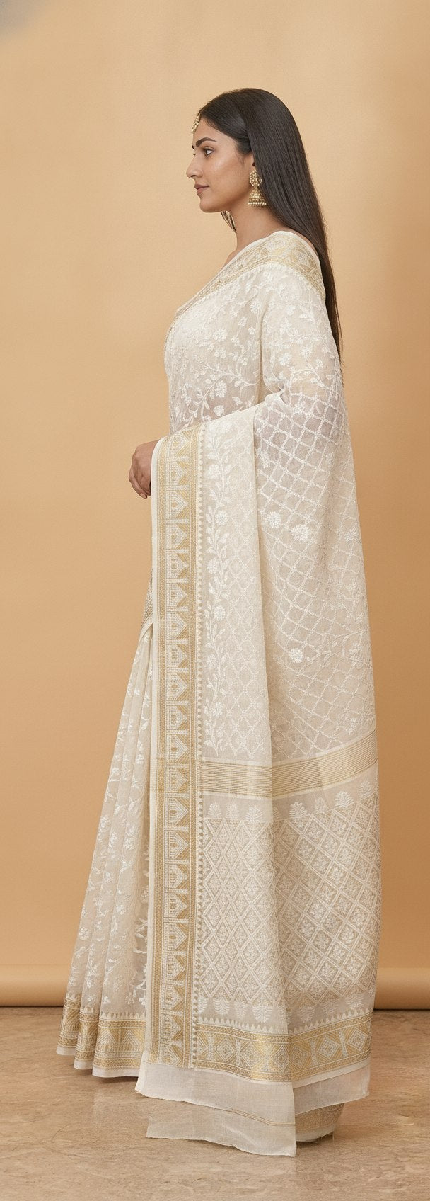 Dhakai Jamdani Saree with Bomkai-Style Border in Ivory