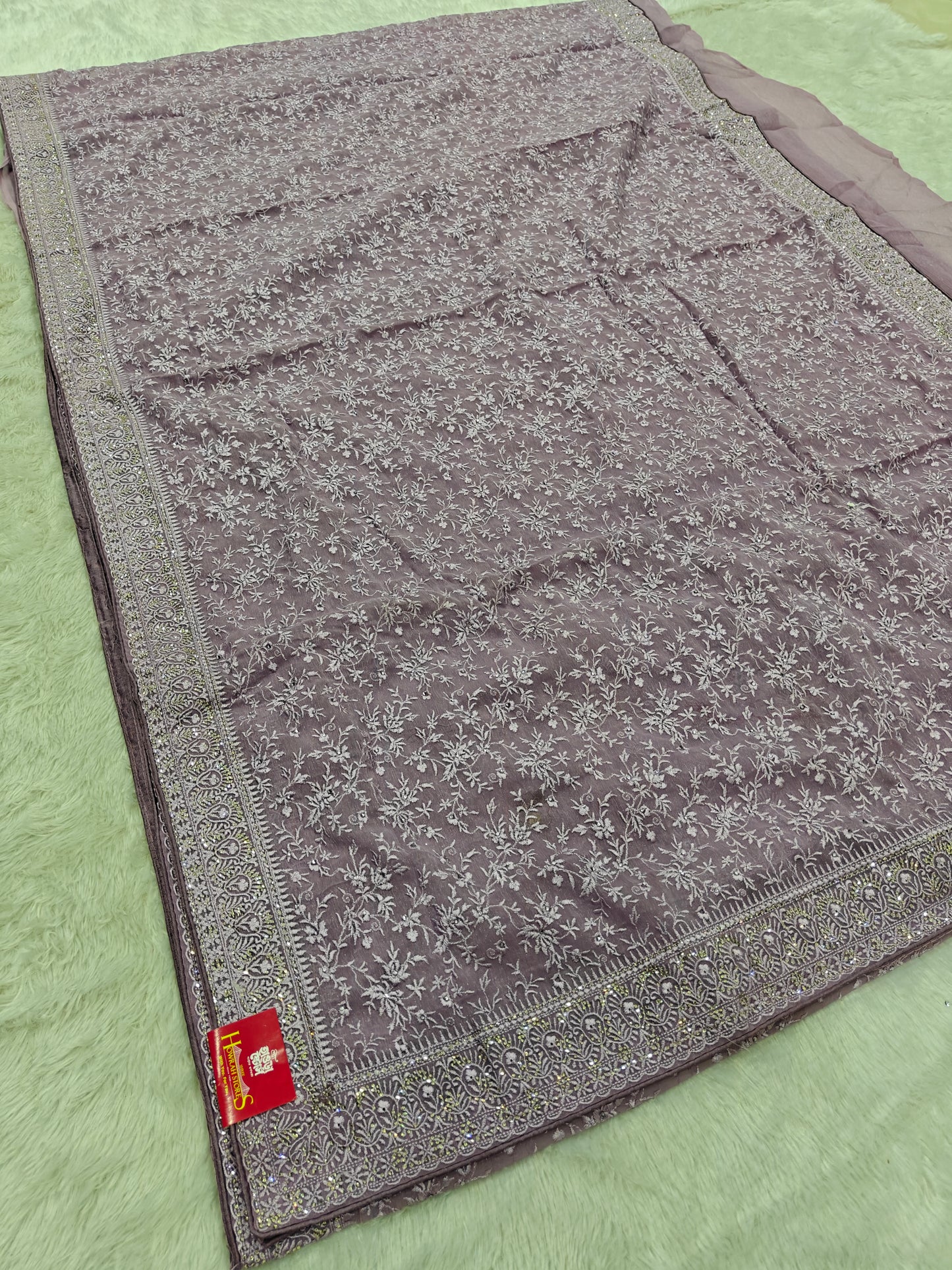 Shimmer &amp; Stitch – Kashmiri Handwork Magic