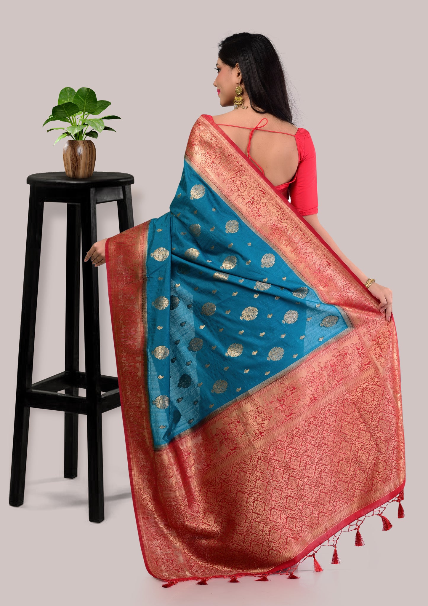 Turquoise Blue Soft Ghatchola Silk Saree with Blouse Piece