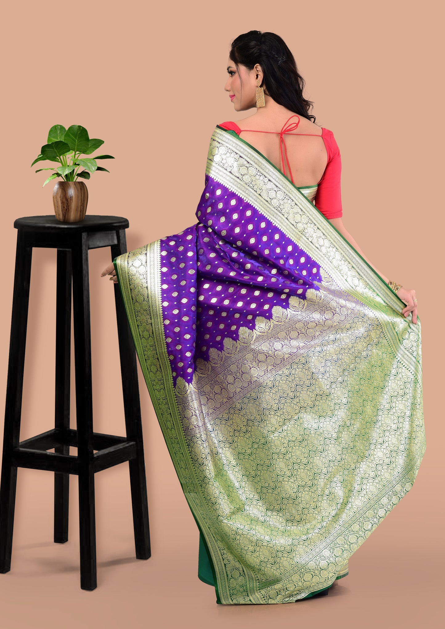 Royal Violet Tanchoi Silk Saree with Blouse Piece