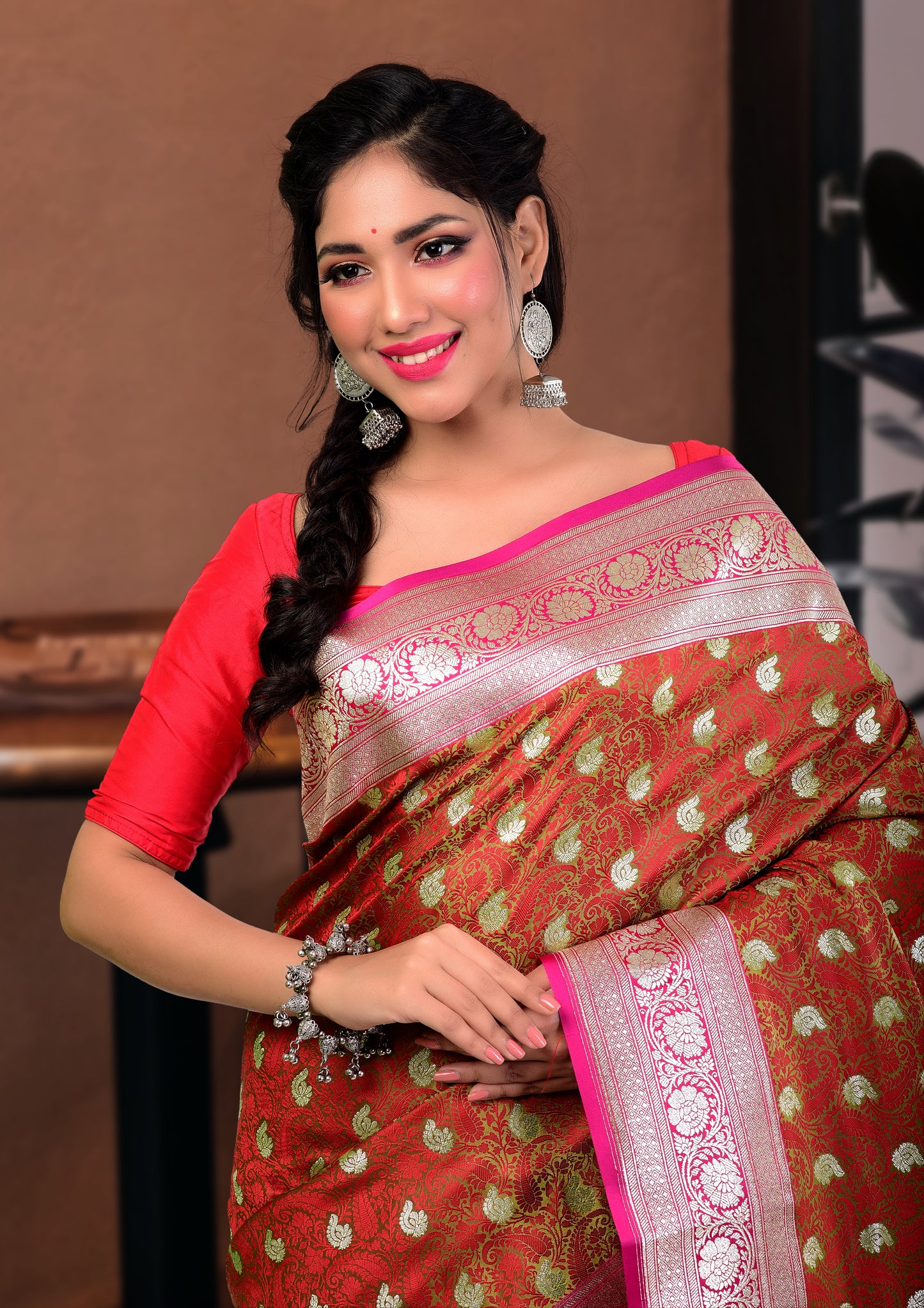 Green with Red Tanchoi Silk Saree with Blouse Piece